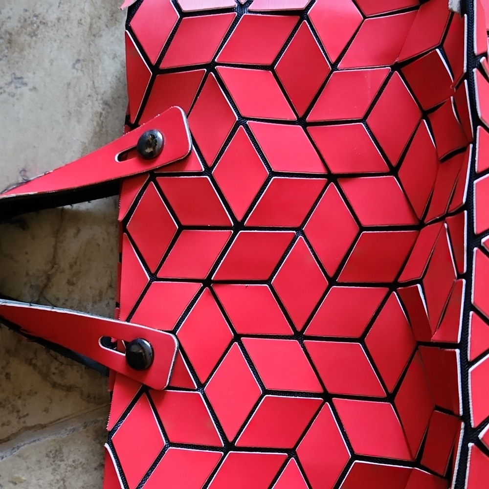 Patrizia Luca Geometric Red Hand Bag - Picture 3 of 16